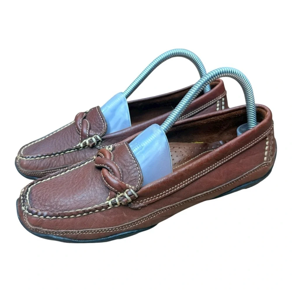 LL Bean women size 8.5 Brown Leather Boat Shoes Loafers Slip On Casual Comfort